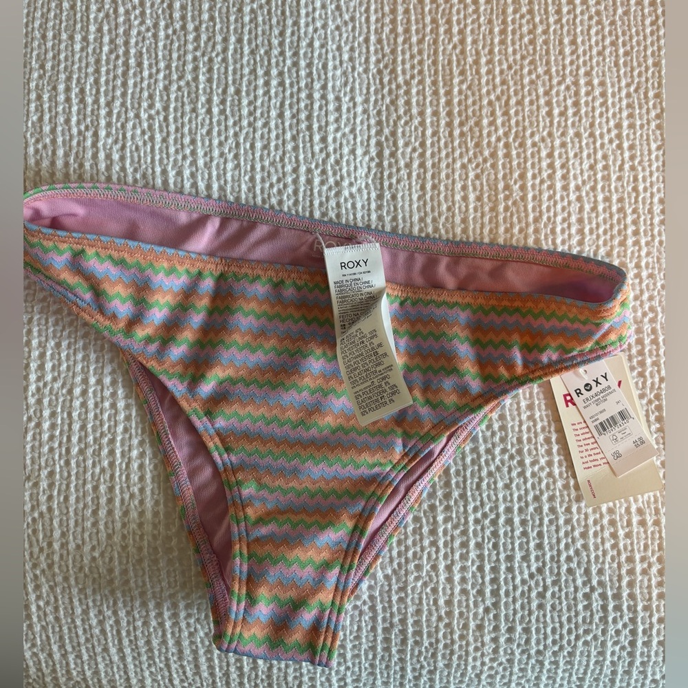 NWT Roxy bikini - Picture 5 of 9